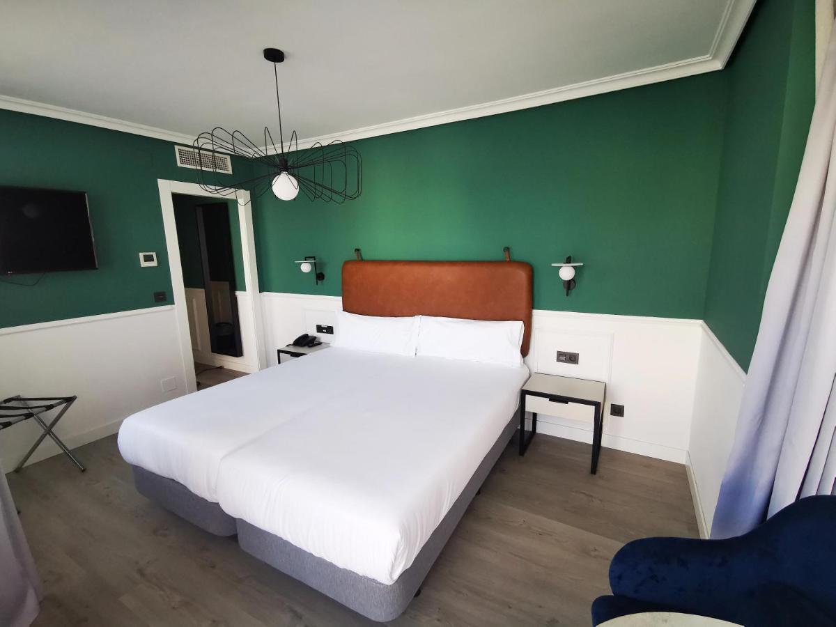 Hotel Don Rodrigo Паленсия Экстерьер фото