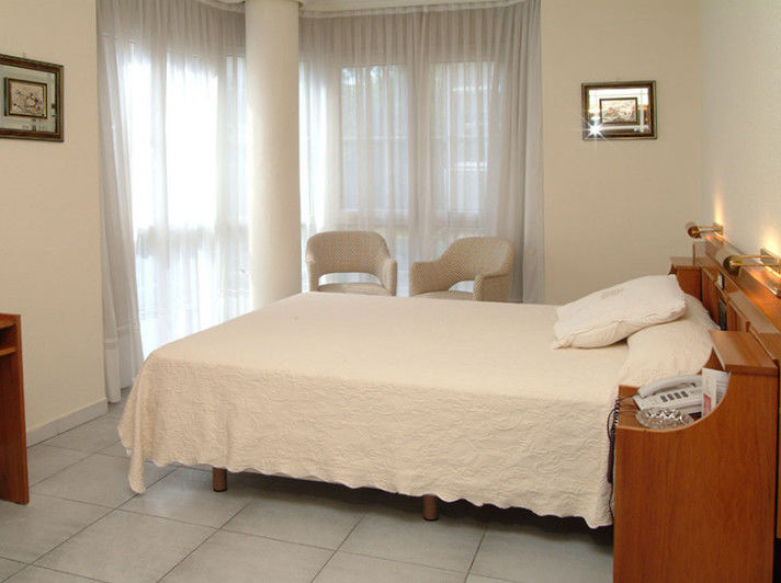 Hotel Don Rodrigo Паленсия Экстерьер фото