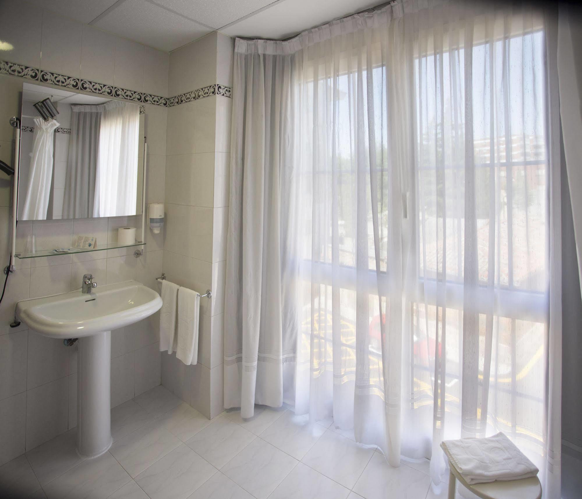 Hotel Don Rodrigo Паленсия Экстерьер фото